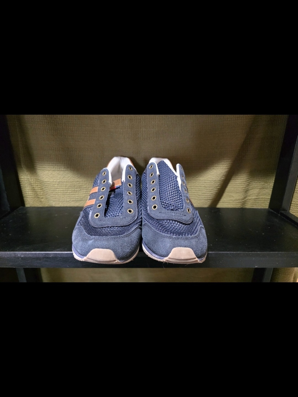 Tommy Hilfiger Women's Navy and Tan Slip-On Sneakers